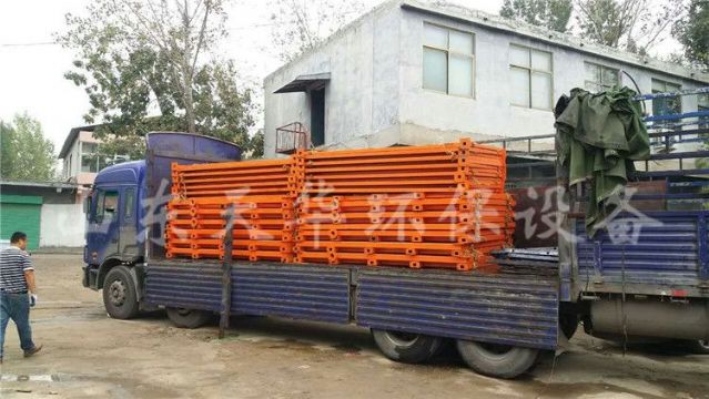 點擊查看詳細信息<br>標題：發貨現場 閱讀次數：1734