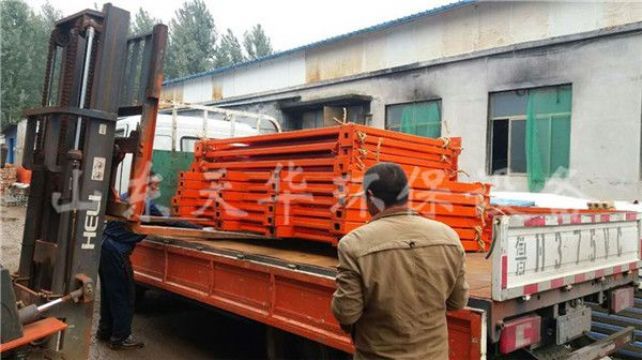 點擊查看詳細信息<br>標題：發貨現場 閱讀次數：1795